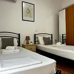 El Greco Apartment, In Town, Steps From The - No 6 *